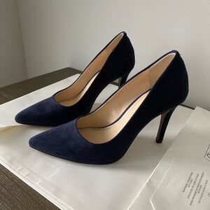 Nine West Navy Suede Heels – Size 6 – Excellent Condition
